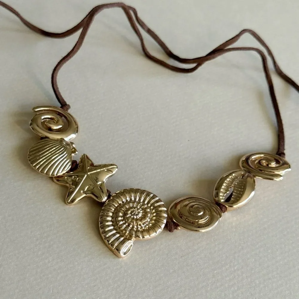 Seashell necklace N1626